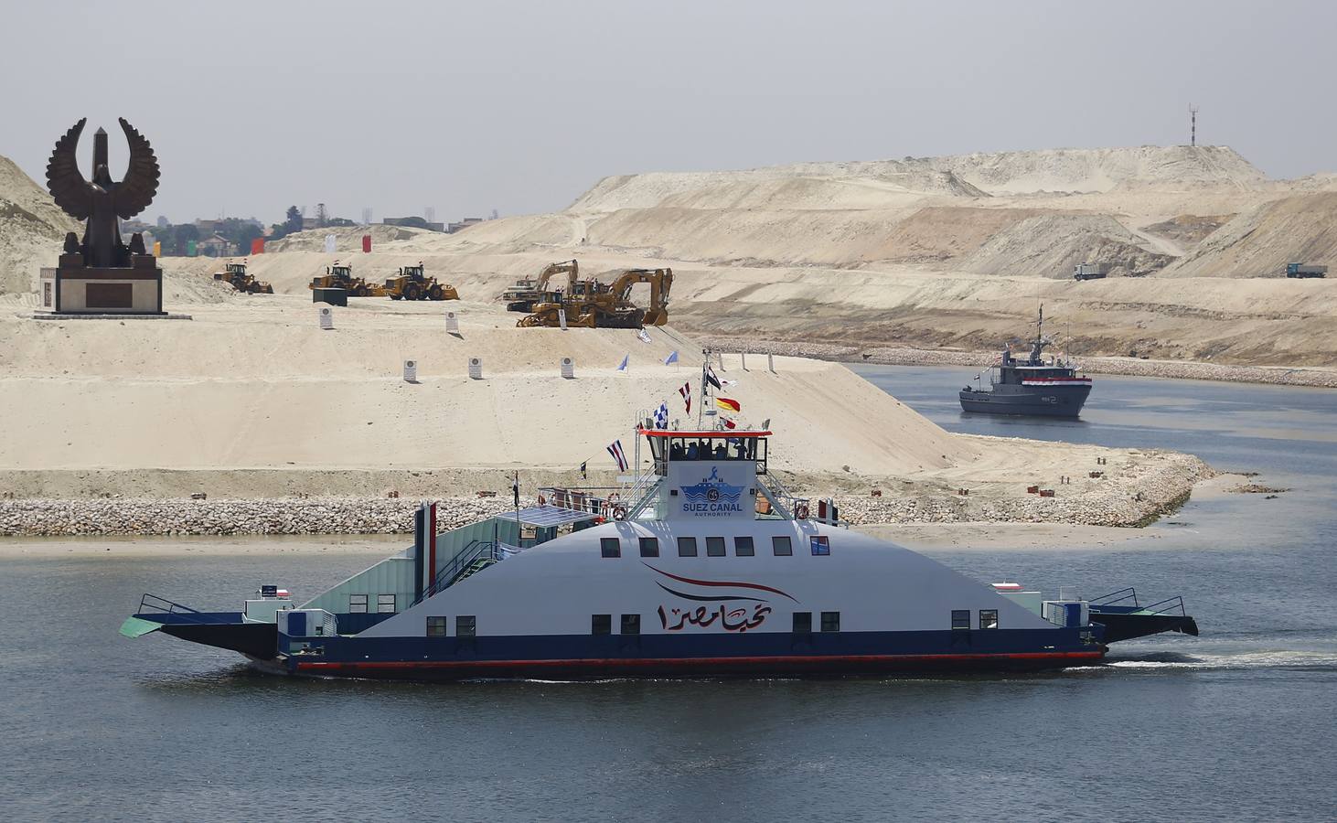 Se inaugura el nuevo Canal de Suez