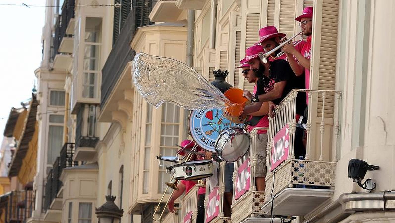 Ambiente del viernes de feria en el Centro de Málaga