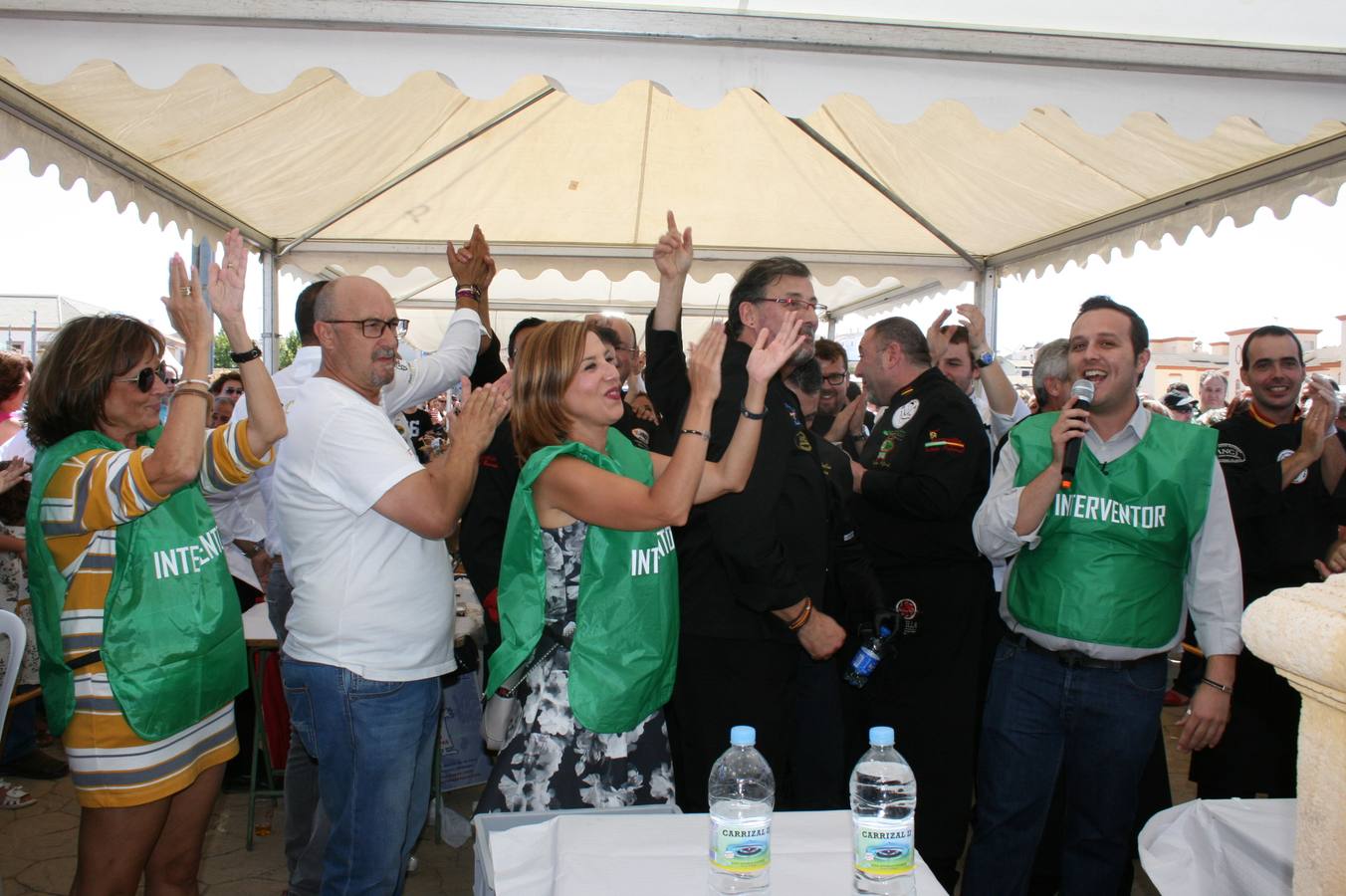 Sierra de Yeguas logra el récord Guinness de cortadores de jamón