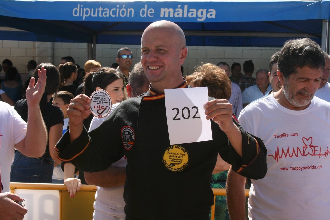 Sierra de Yeguas logra el récord Guinness de cortadores de jamón