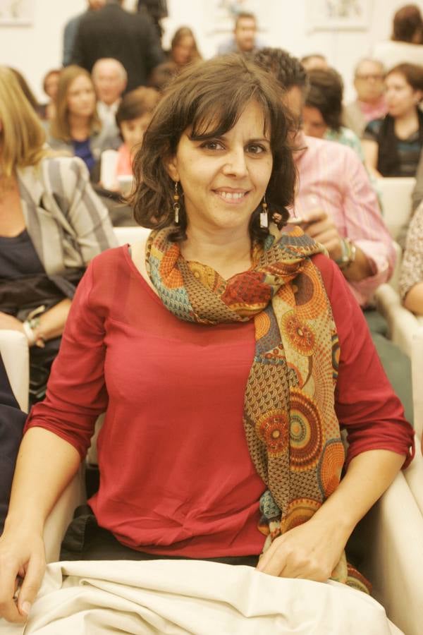 María José Torres (Sierra de Yeguas). Propuesta del Ayuntamiento de Sierra de Yeguas. Nacida en una familia dedicada a la agricultura, se define a sí misma como una mujer feminista de pueblo.