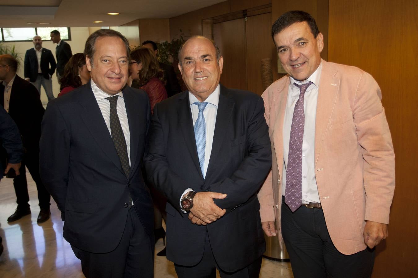 Mesas de invitados al foro de SUR &#039;Los retos de futuro&#039;