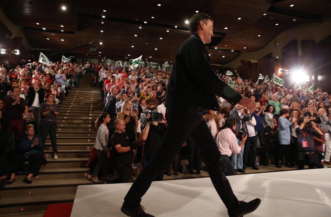 El mitin de Pedro Sánchez en Málaga, en fotos