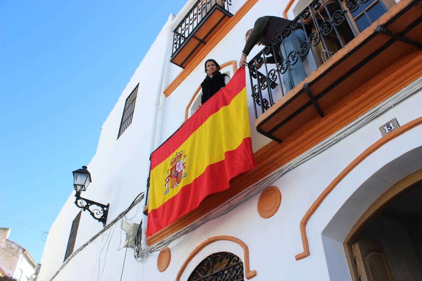 Homenaje al comandante Benítez en El Burgo
