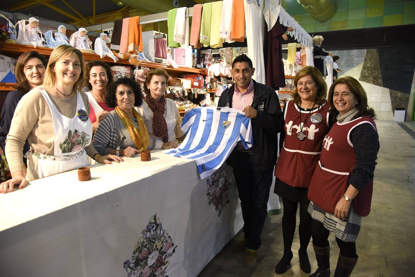 Fotos de la inauguración del Rastrillo de Nuevo Futuro