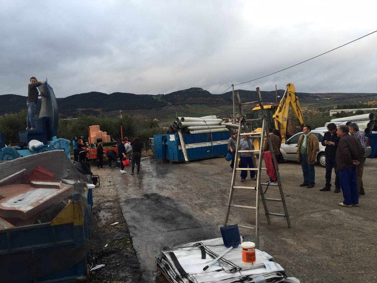 Encuentran quemadas las carrozas de los Reyes Magos de Arriate