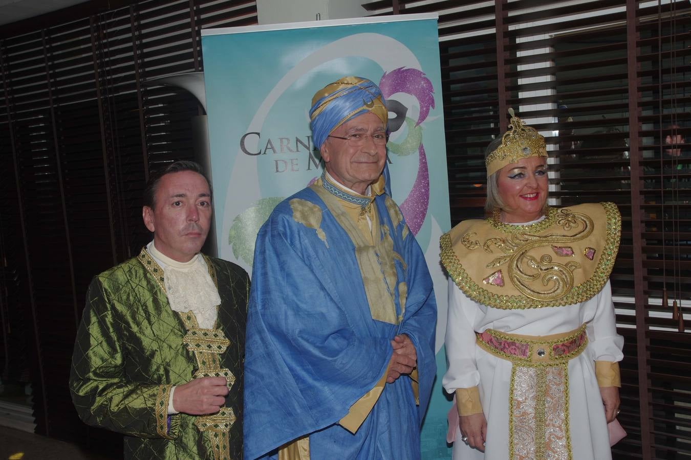 Rafael Acejo, Francisco de la Torre y Teresa Porras, en la final del carnaval.