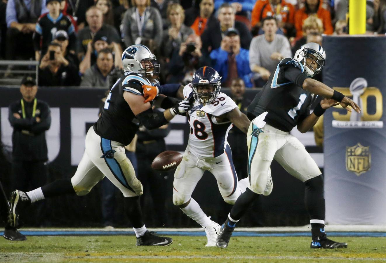 Los Broncos maniatan a los Panthers en la Super Bowl