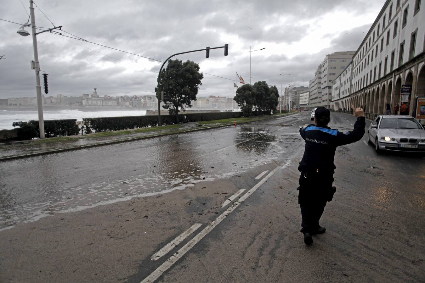 Alerta roja en las costas de A Coruña