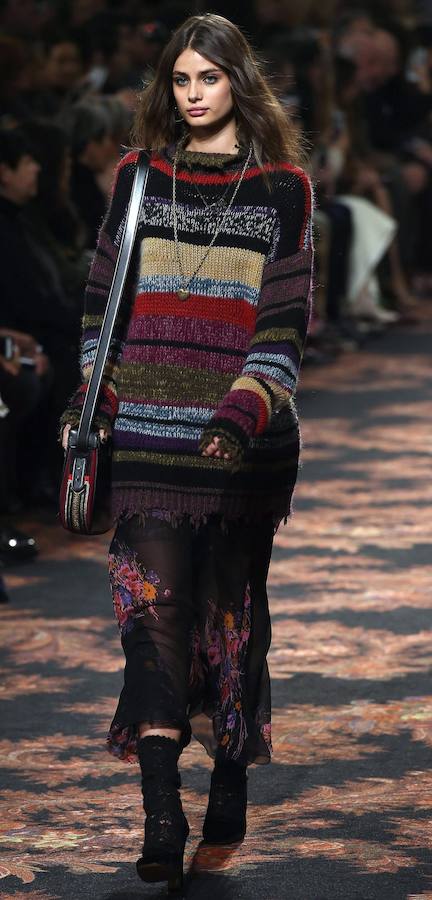 La moda del próximo otoño e invierno se exhibe en Milán