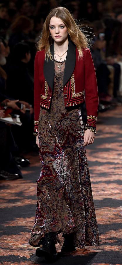 La moda del próximo otoño e invierno se exhibe en Milán