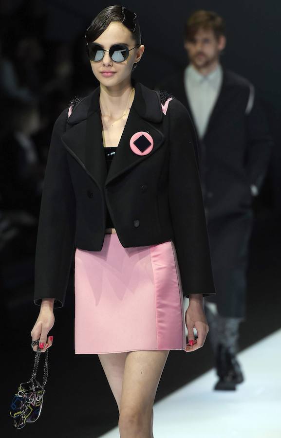 La moda del próximo otoño e invierno se exhibe en Milán