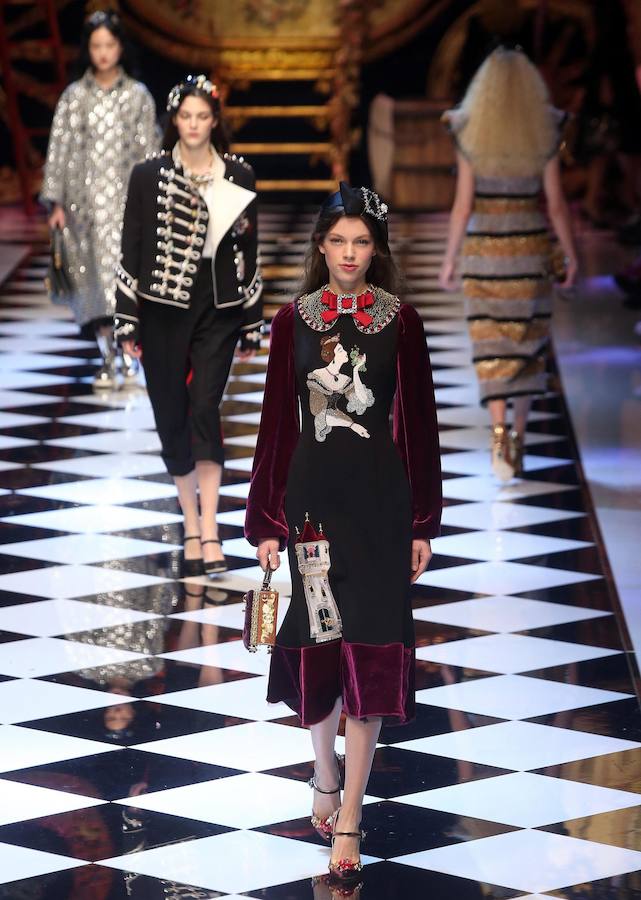 Dolce &amp;amp; Gabbana muestra sus últimas creaciones en Milán