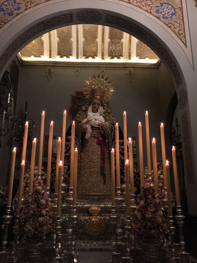 Fotos de los traslados y procesiones del Viernes de Dolores (II)