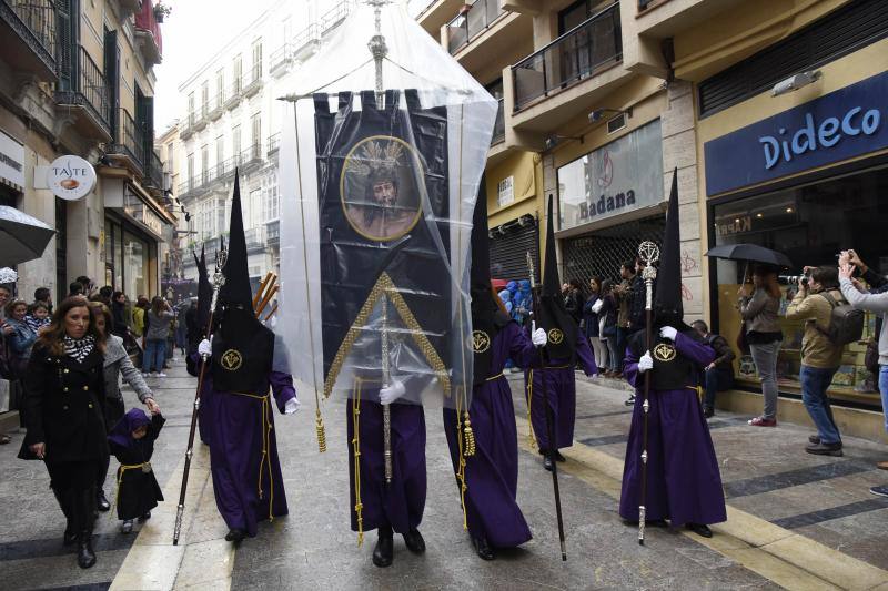 Crucifixión en la Semana Santa de Málaga 2016