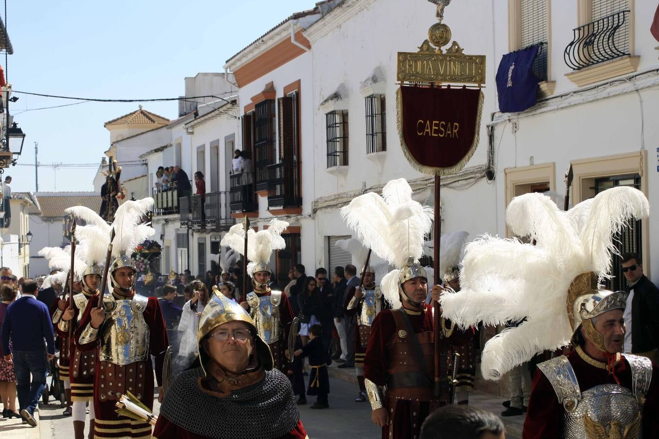 Campillos celebra su procesión matinal entre saetas y romanos