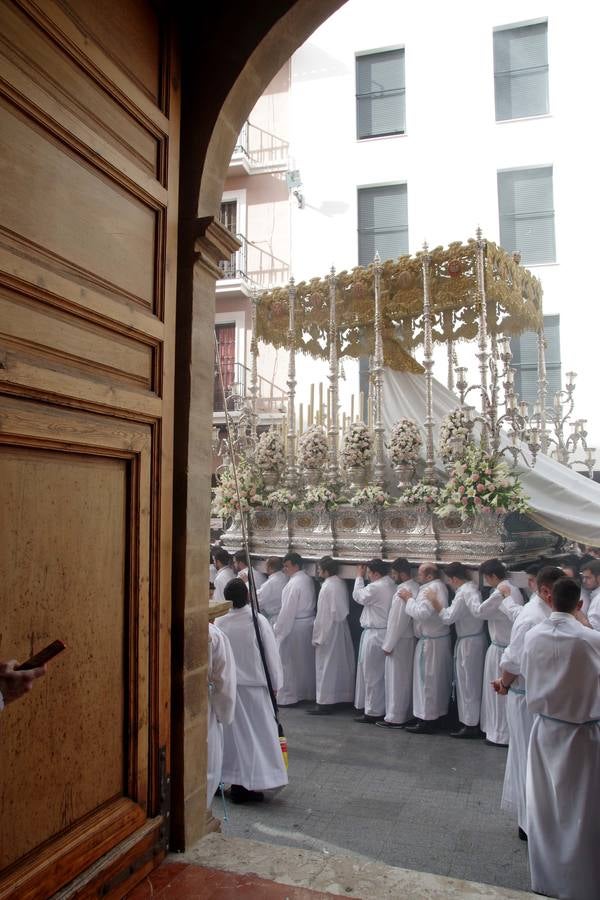 El Resucitado, en procesión en Málaga