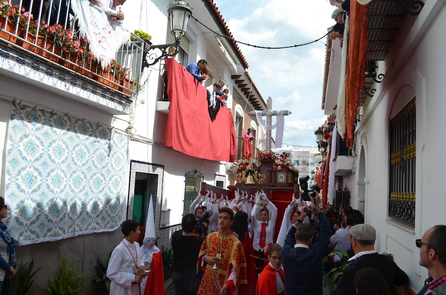 Así ha sido la procesión del Resucitado en Nerja