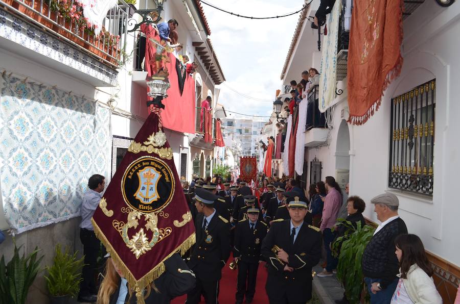 Así ha sido la procesión del Resucitado en Nerja