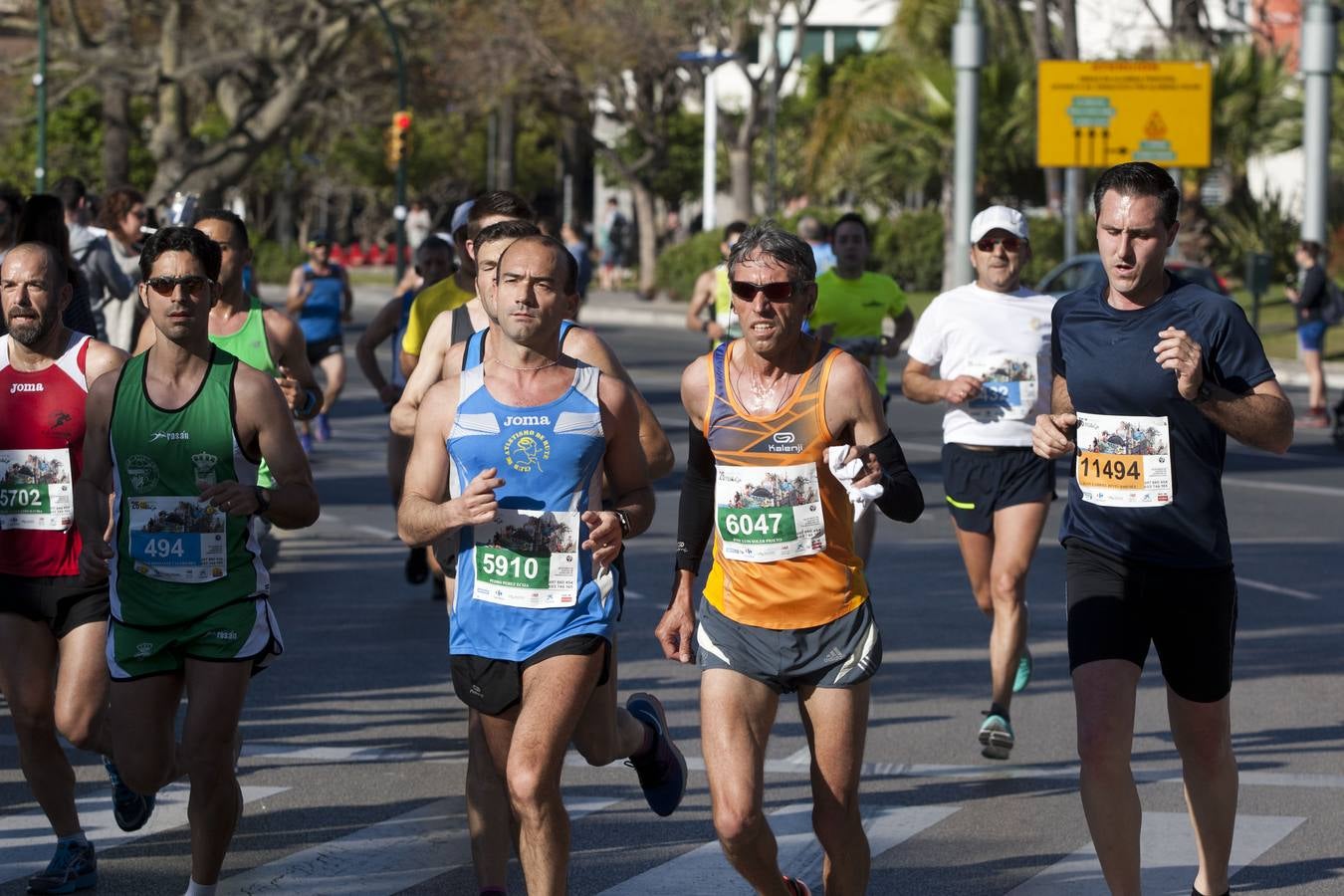 Más de 7.000 corredores participan en la Media Maratón de Málaga