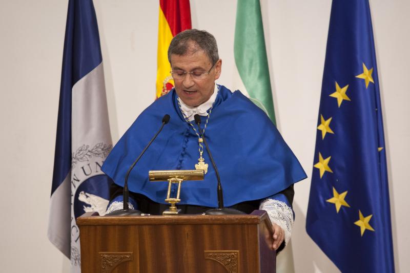 Adelaida de la Calle recibe la Medalla de Oro de la UMA