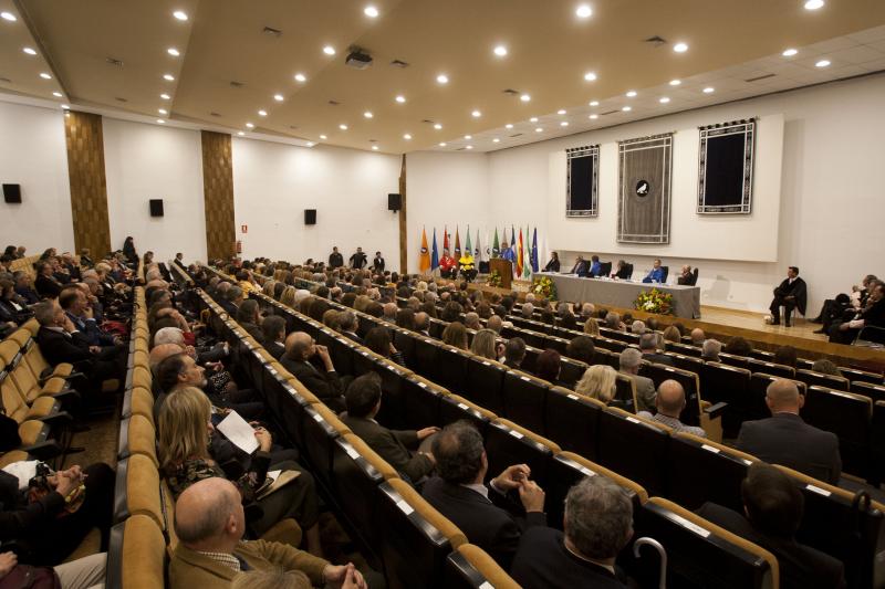 Adelaida de la Calle recibe la Medalla de Oro de la UMA