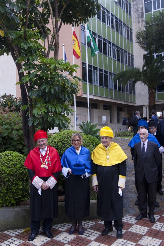 Adelaida de la Calle recibe la Medalla de Oro de la UMA