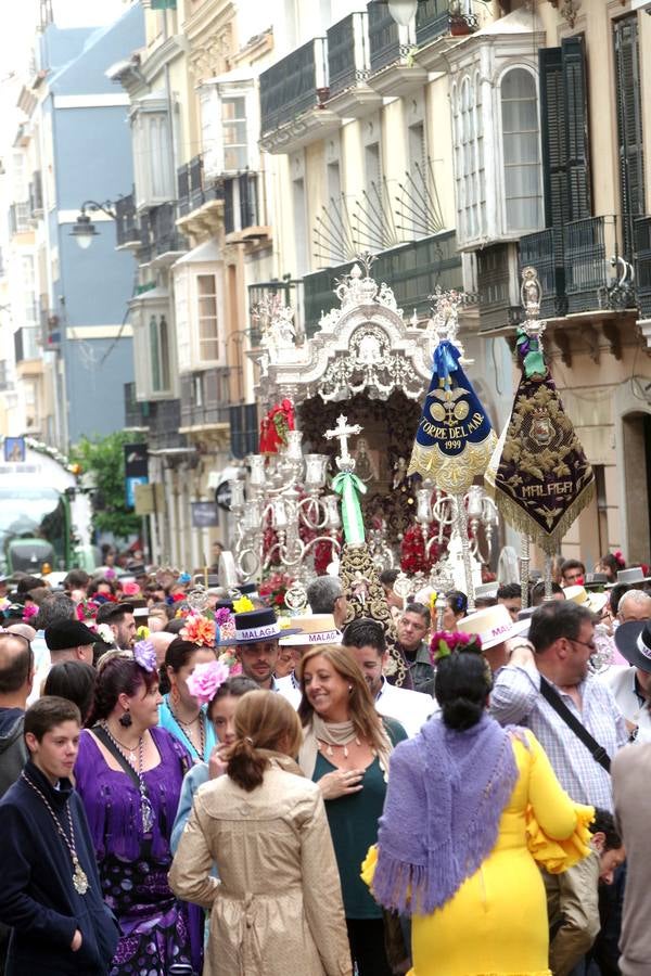 La Hermandad de Málaga parte hacia el Rocío