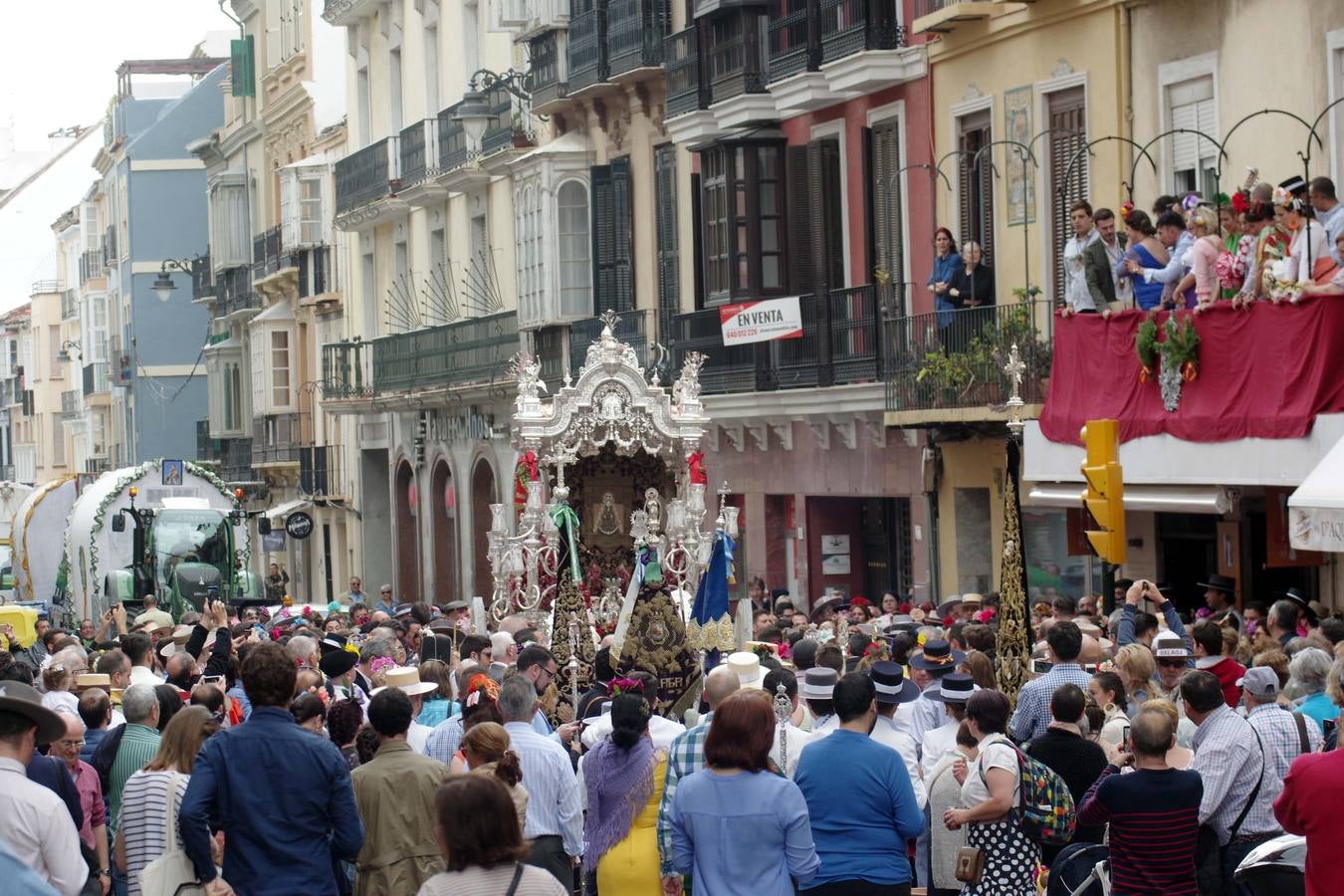 La Hermandad de Málaga parte hacia el Rocío