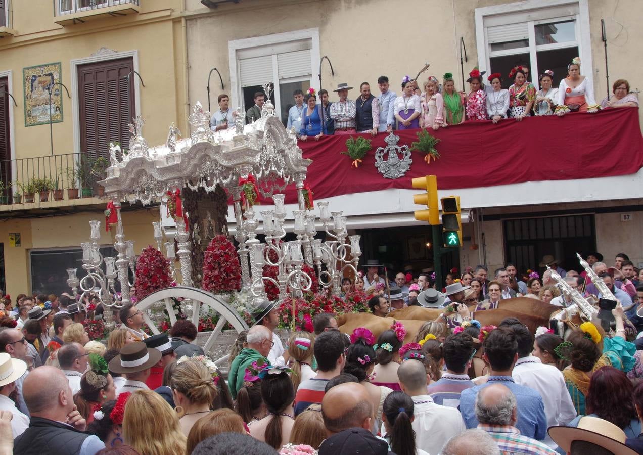 La Hermandad de Málaga parte hacia el Rocío