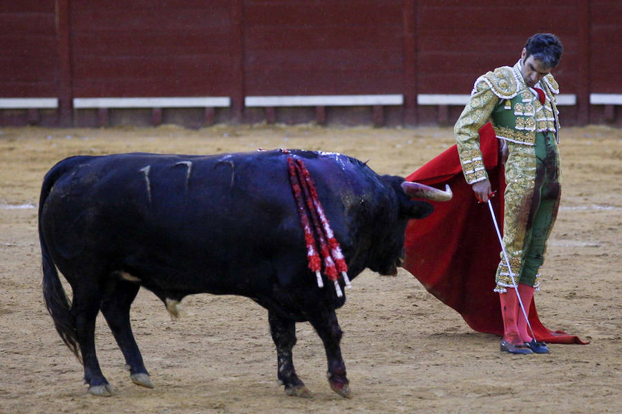 La reaparición de José Tomás en Jerez, en fotos