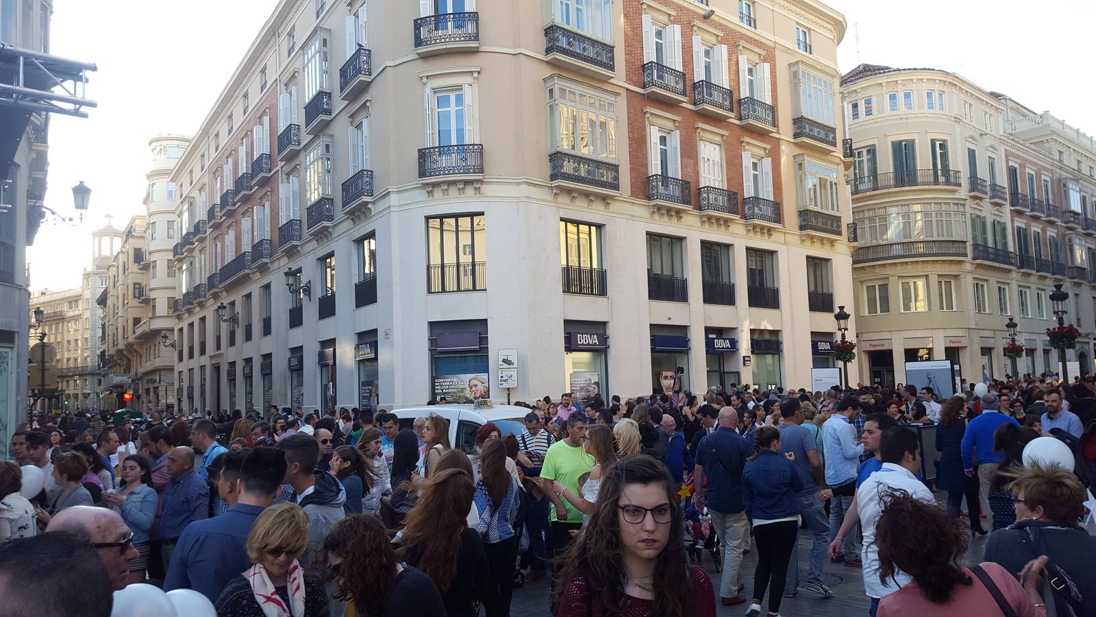 Noche en Blanco de colas y estrellas en Málaga