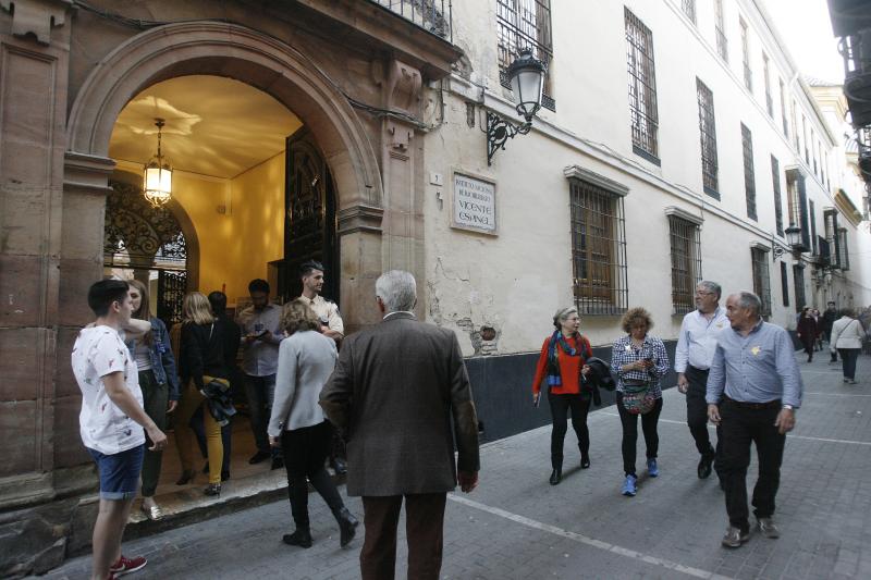 Las calles cobran vida en la Noche en Blanco