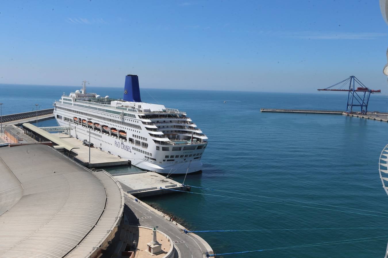 Fotos del &#039;Harmony of the Seas&#039;, el mayor crucero del mundo, en el puerto de Málaga