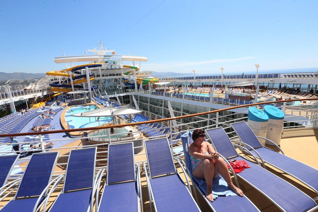 El &#039;Harmony of the seas&#039; visita el puerto de Málaga