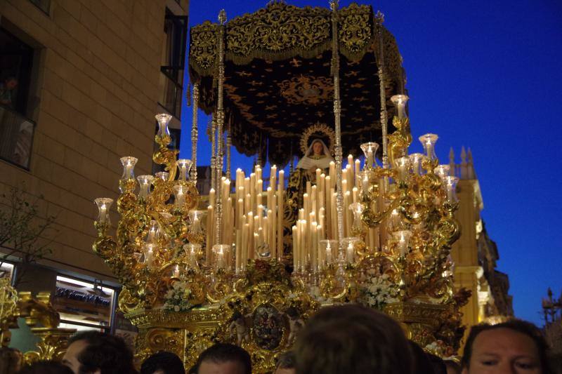 Fotos de la procesión de la Soledad de Mena