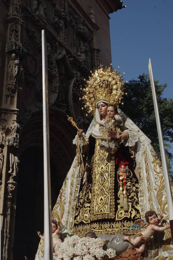 En fotos, la procesión de la Virgen del Carmen del Perchel