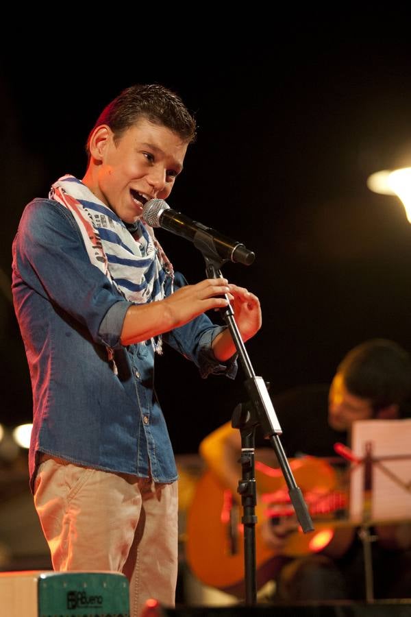 El pequeño Adrián Martín, en concierto en Torre del Mar