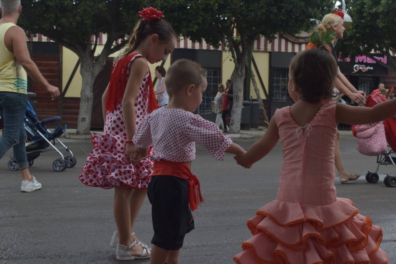 El Real de la Feria se anima y recibe una visita inesperada