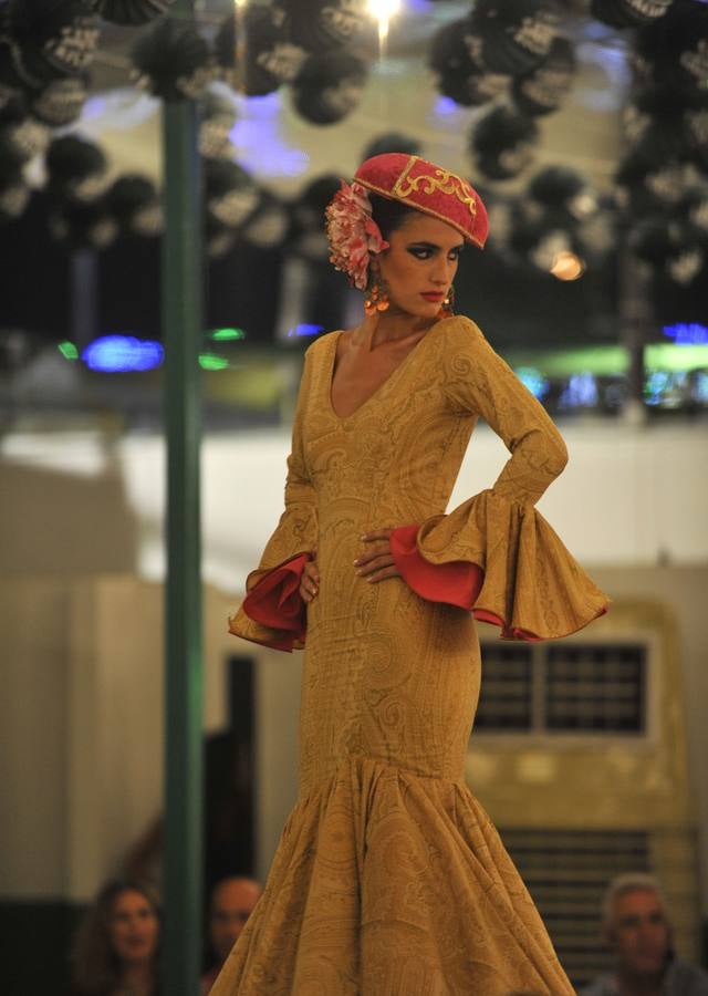 Pasarela de moda flamenca