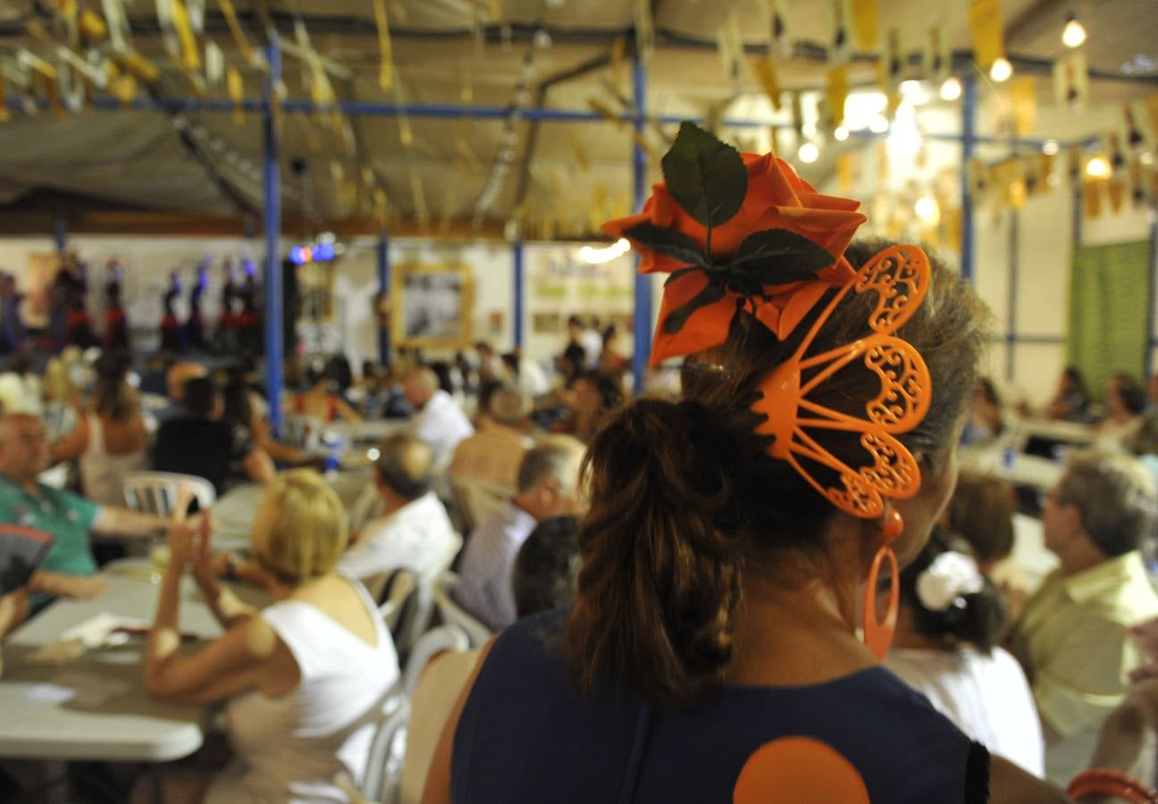 Noche de fiesta y diversión en el Cortijo de Torres