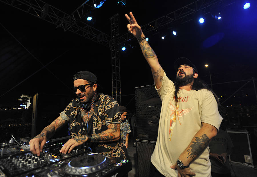 &#039;Les Castizos&#039; desatan la locura en el real