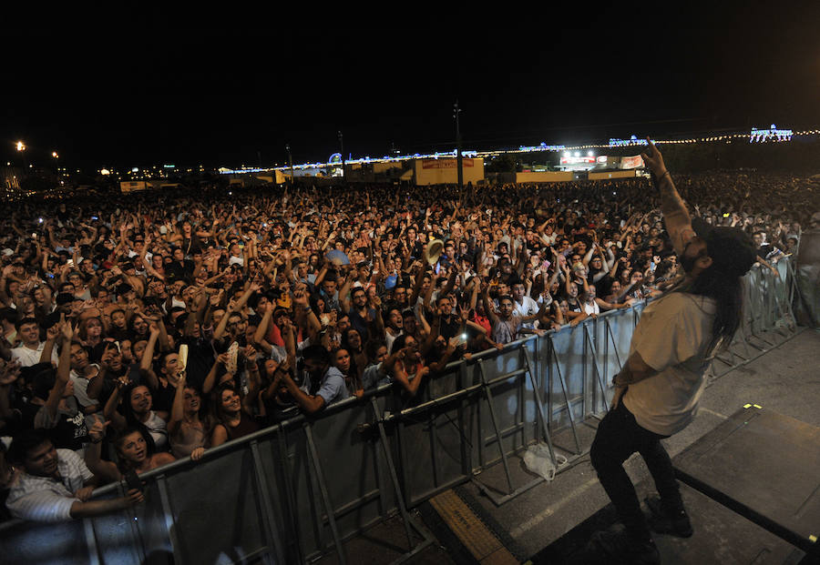 &#039;Les Castizos&#039; desatan la locura en el real