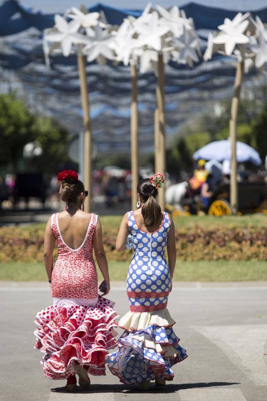 El calor no puede con las ganas de fiesta en el Real el viernes de día