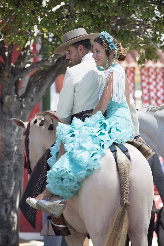 El calor no puede con las ganas de fiesta en el Real el viernes de día