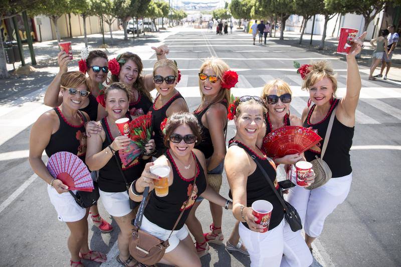 El calor no puede con las ganas de fiesta en el Real el viernes de día