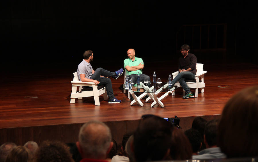 El encuentro de Dani Rovira y Jordi Évole, en imágenes