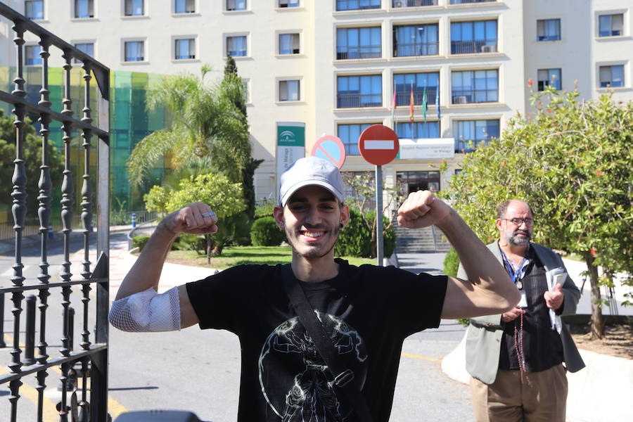 Fotos de la salida del hospital del joven marbellí Pablo Ráez