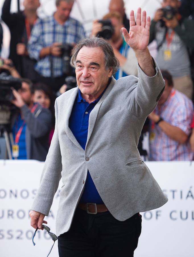 Sigourney Weaver y Oliver Stone llegan al Festival de San Sebastián