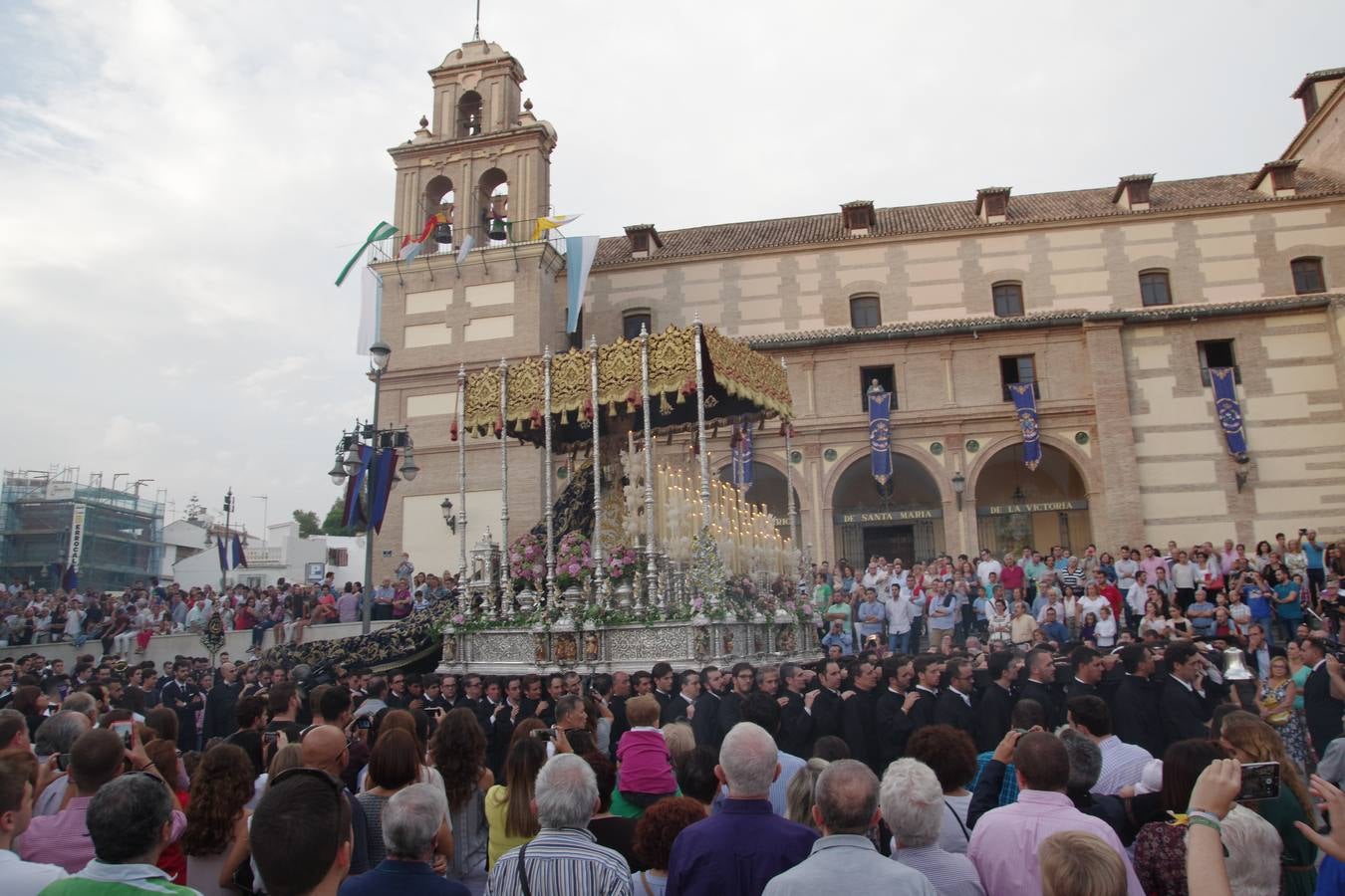 La Virgen del Monte Calvario recorre el barrio de la Victoria